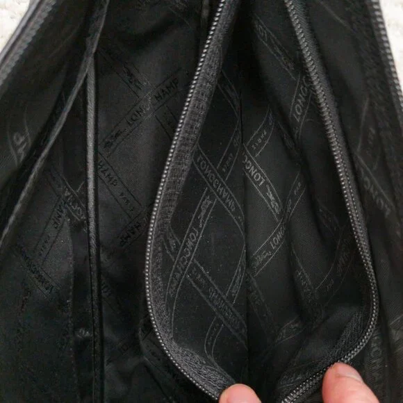 Vintage Longchamp Black Pebbled Leather Crossbody with Gold Hardware - Picture 9 of 12